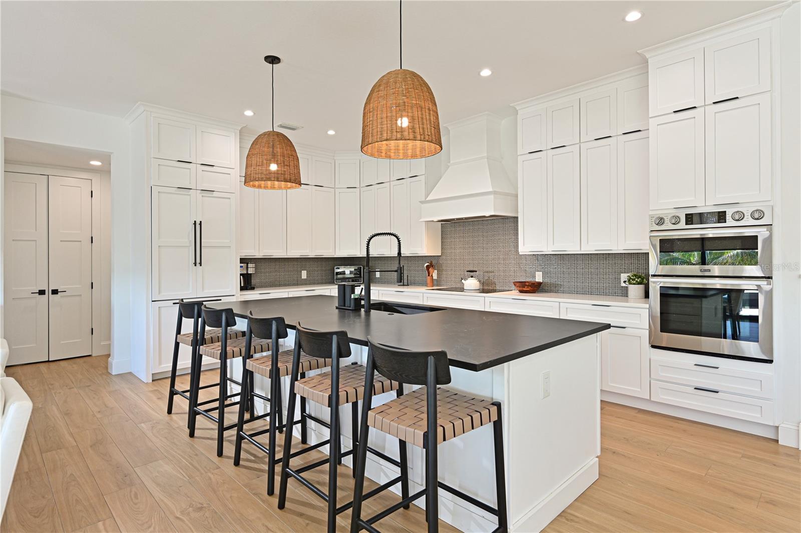 A4672370 Property Photo