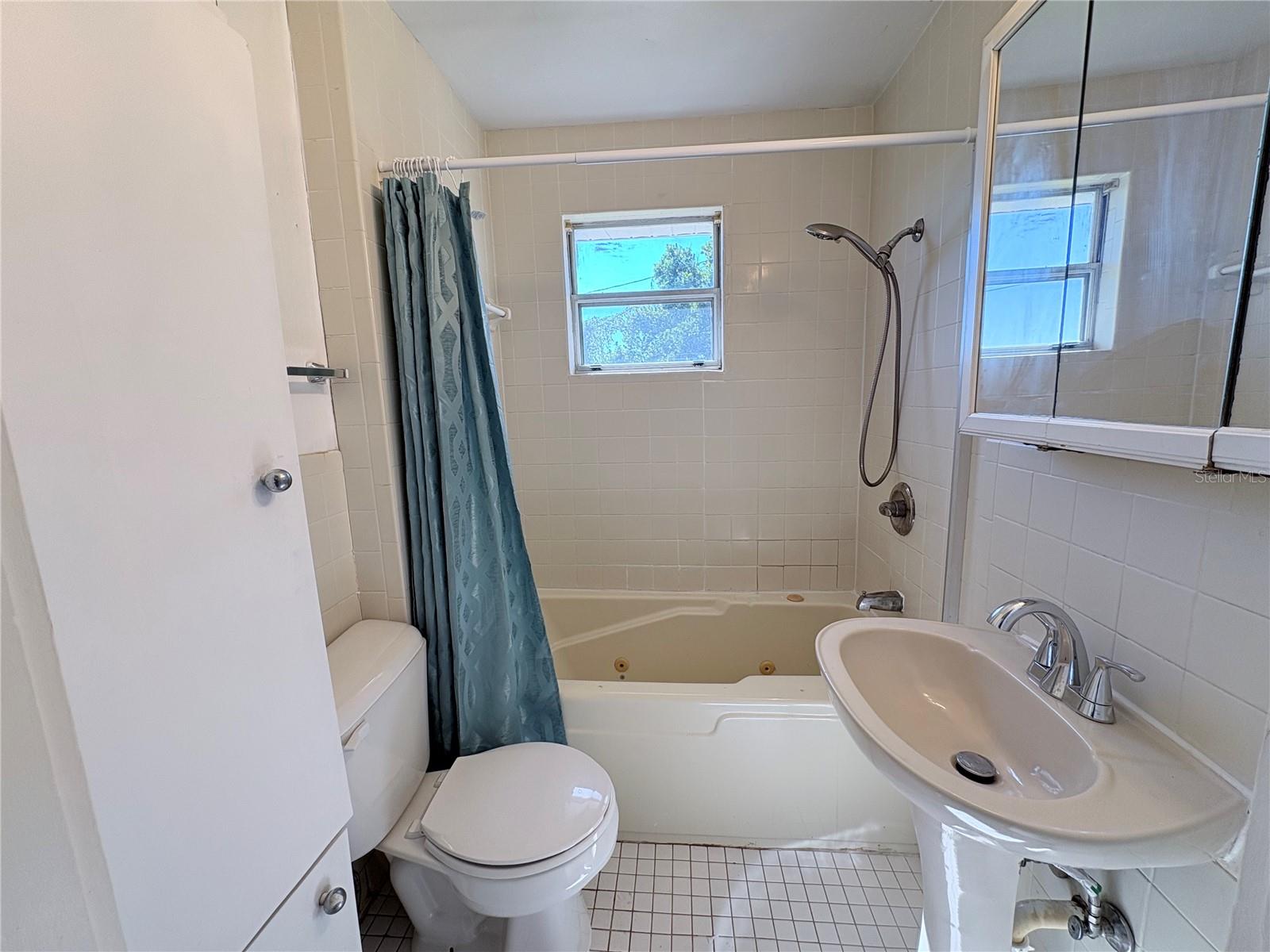 2320 CREST DR, HAINES CITY, FL, 33844