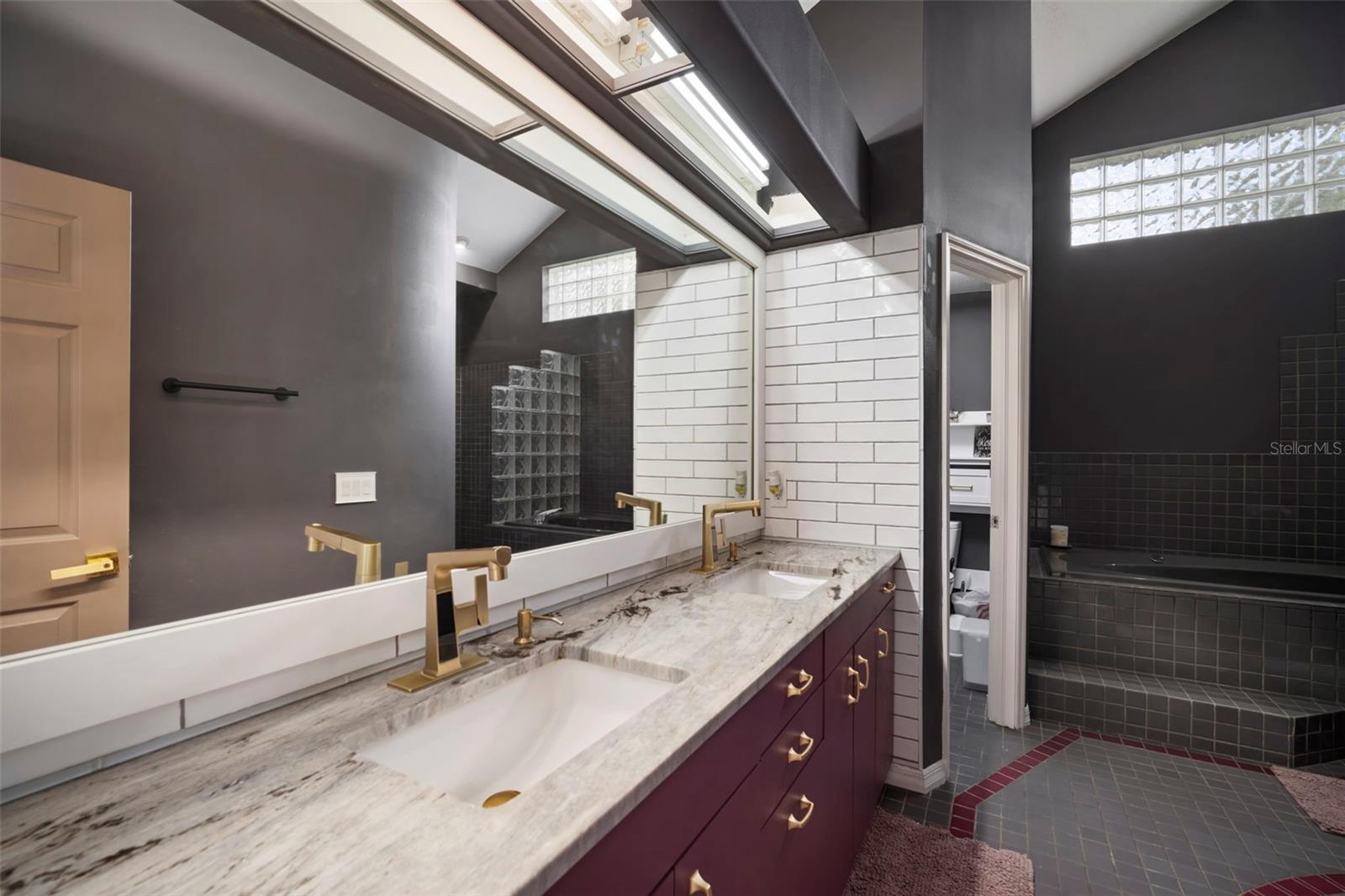 424 SUMMIT CHASE DR, VALRICO, FL, 33594