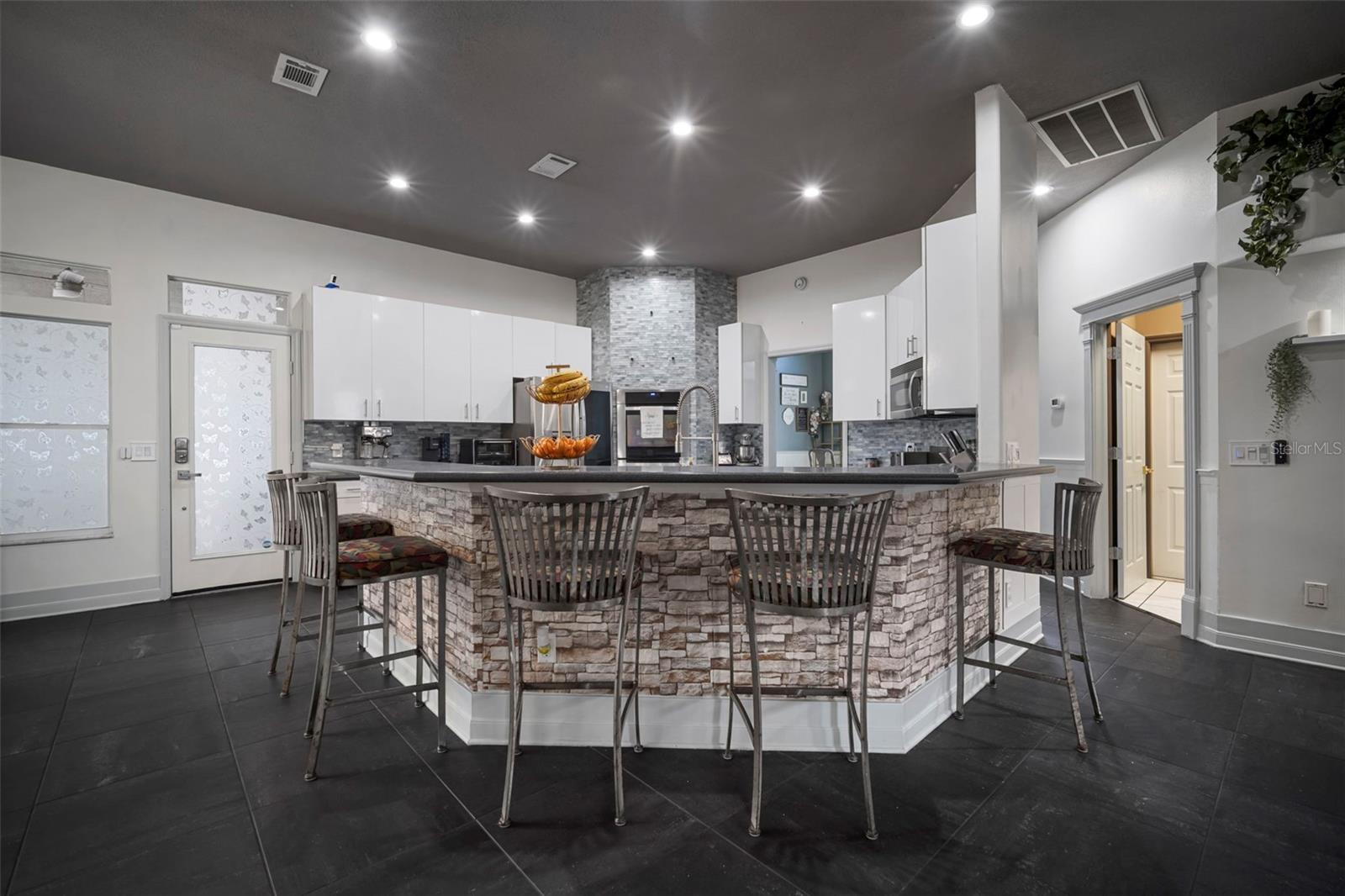 424 SUMMIT CHASE DR, VALRICO, FL, 33594