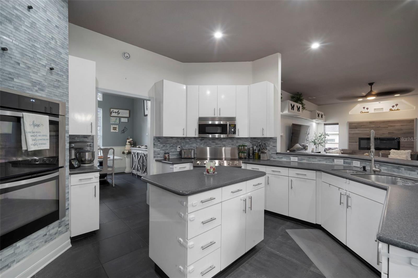 424 SUMMIT CHASE DR, VALRICO, FL, 33594