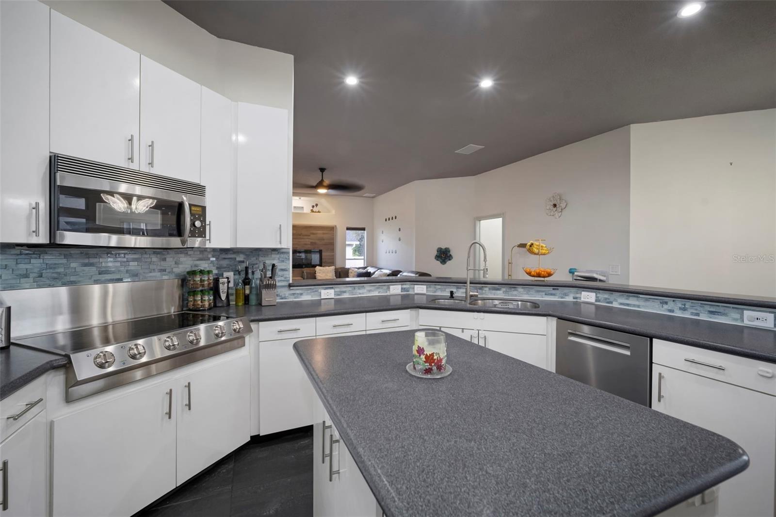 424 SUMMIT CHASE DR, VALRICO, FL, 33594