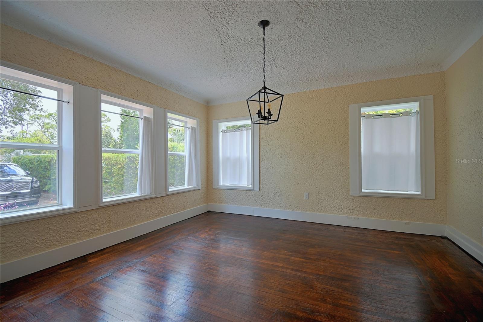 1136 AUSTRALIA AVE, DAYTONA BEACH, FL, 32114