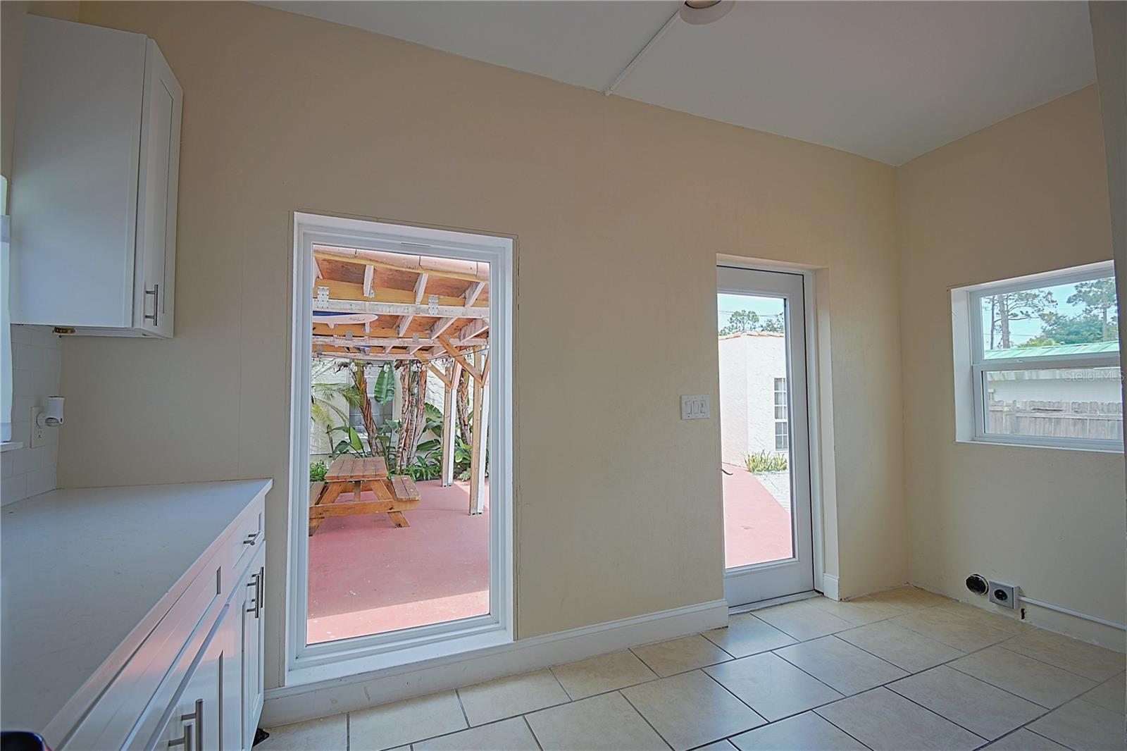 1136 AUSTRALIA AVE, DAYTONA BEACH, FL, 32114