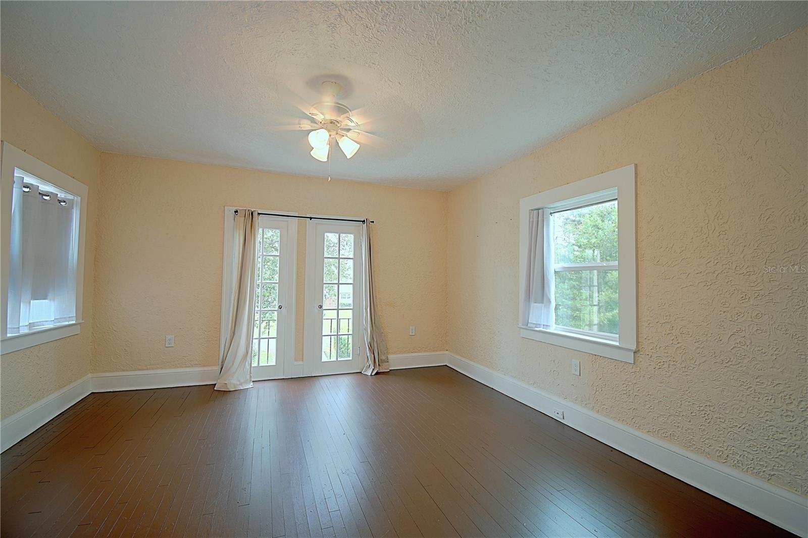 1136 AUSTRALIA AVE, DAYTONA BEACH, FL, 32114