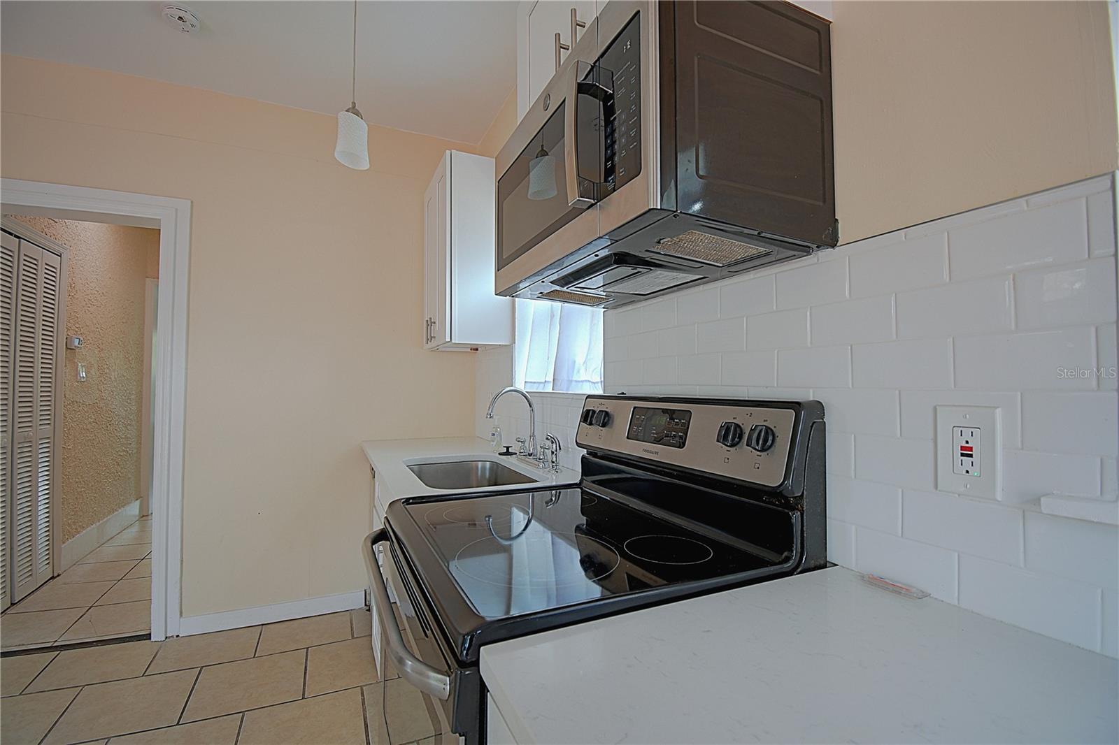 1136 AUSTRALIA AVE, DAYTONA BEACH, FL, 32114