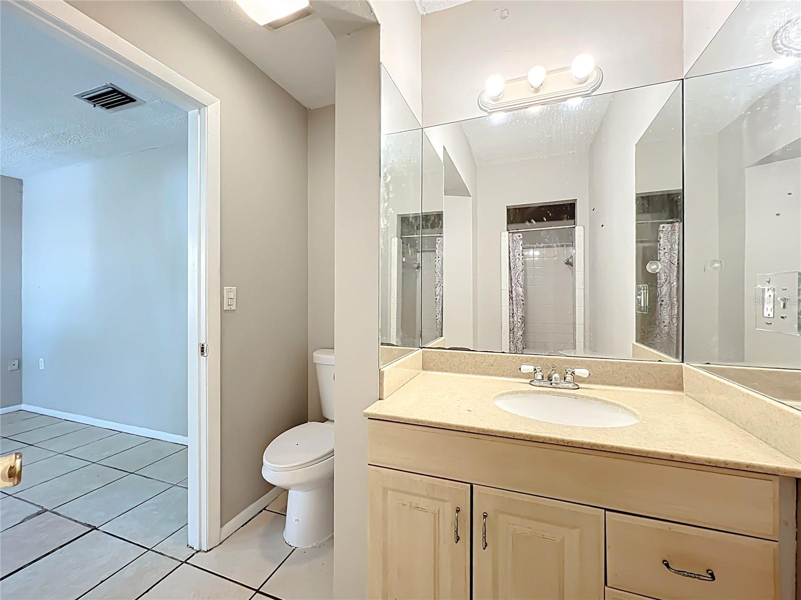 6010 NUTMEG AVE, SARASOTA, FL, 34231