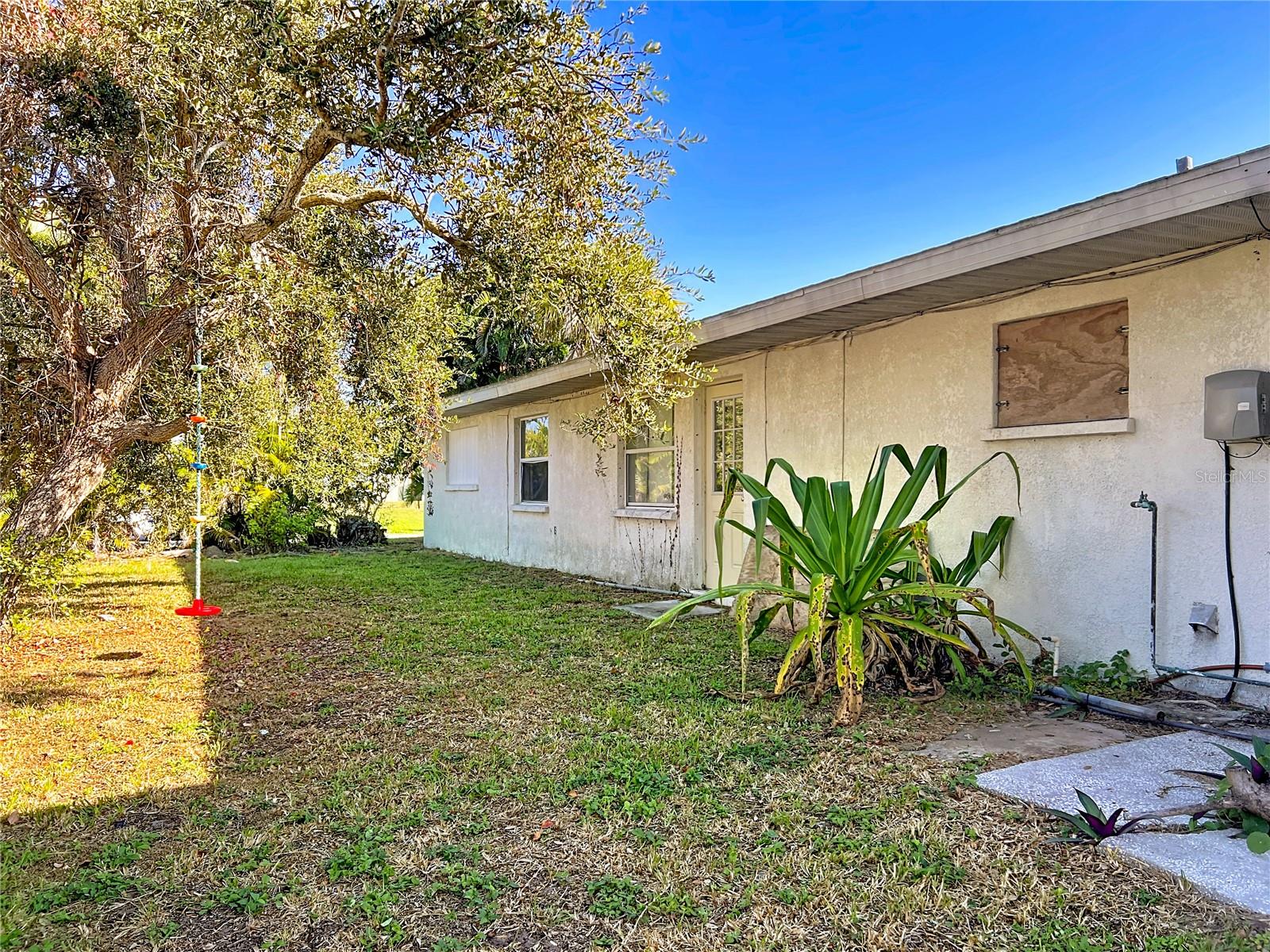 6010 NUTMEG AVE, SARASOTA, FL, 34231