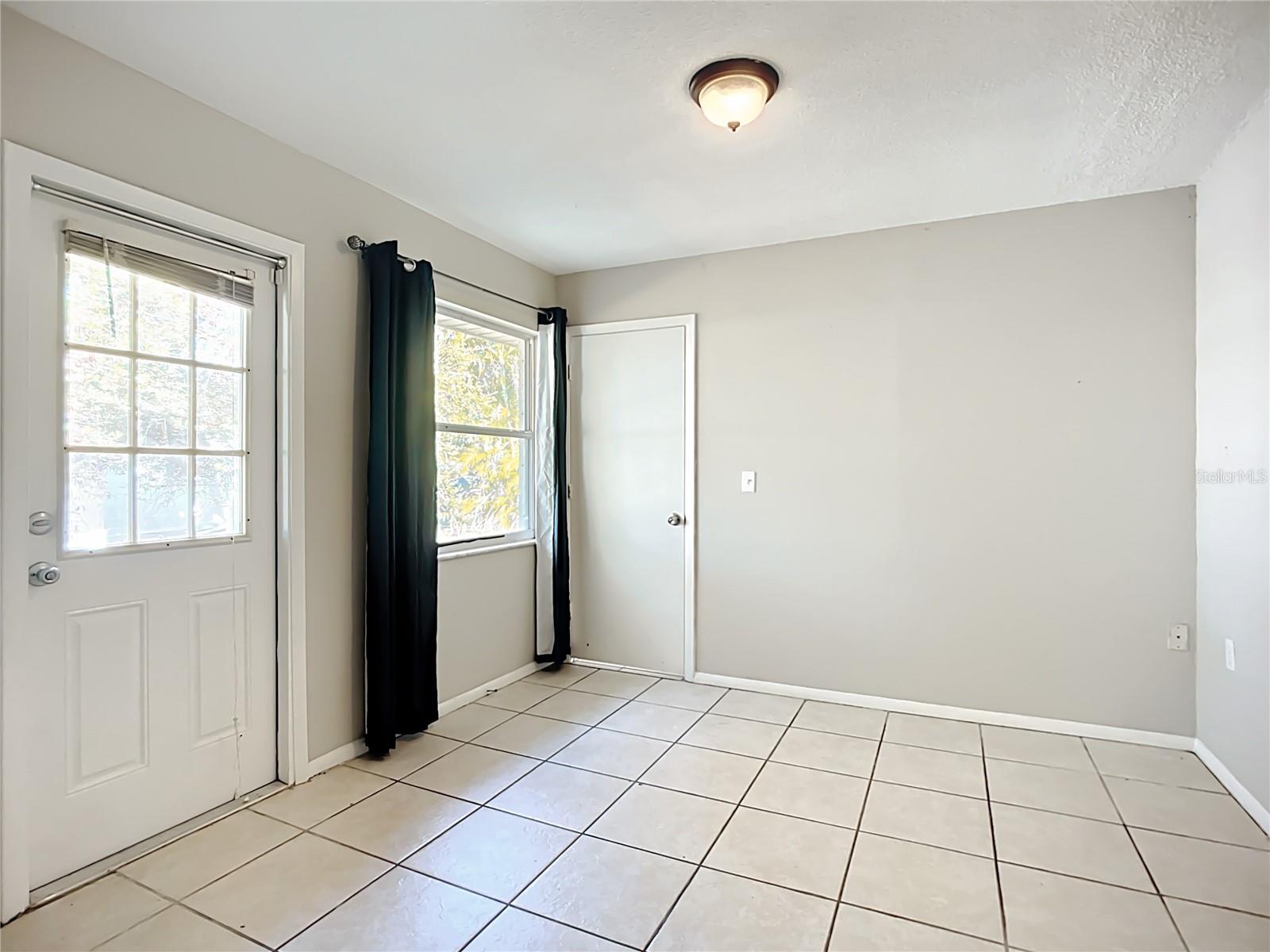 6010 NUTMEG AVE, SARASOTA, FL, 34231