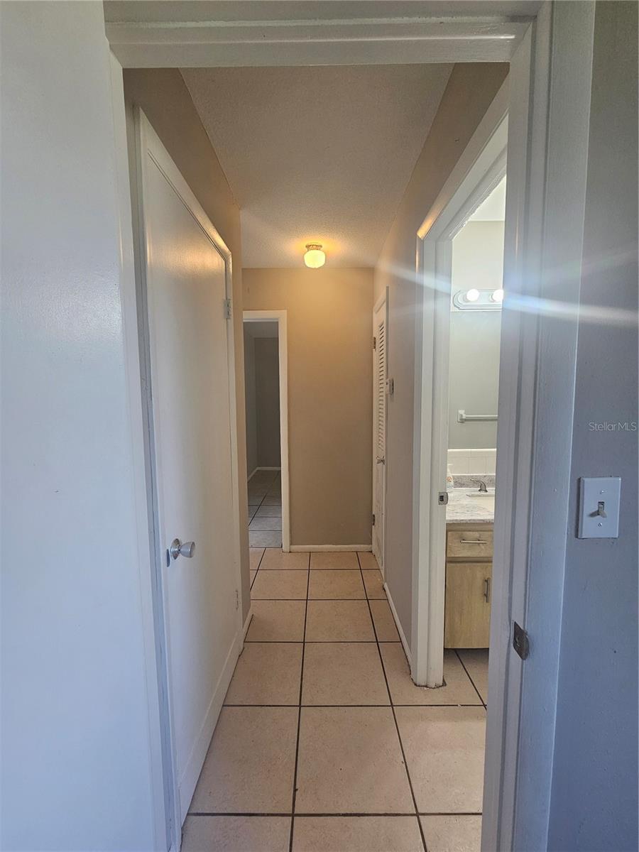 6010 NUTMEG AVE, SARASOTA, FL, 34231