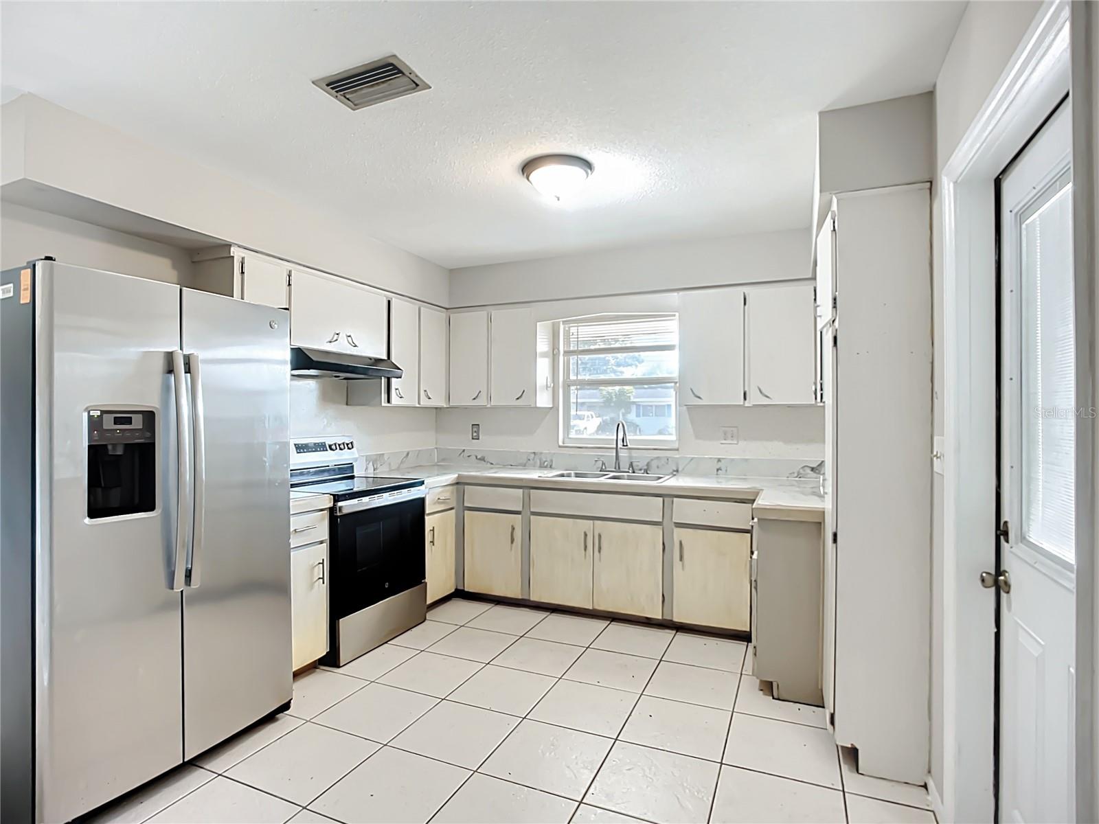 6010 NUTMEG AVE, SARASOTA, FL, 34231