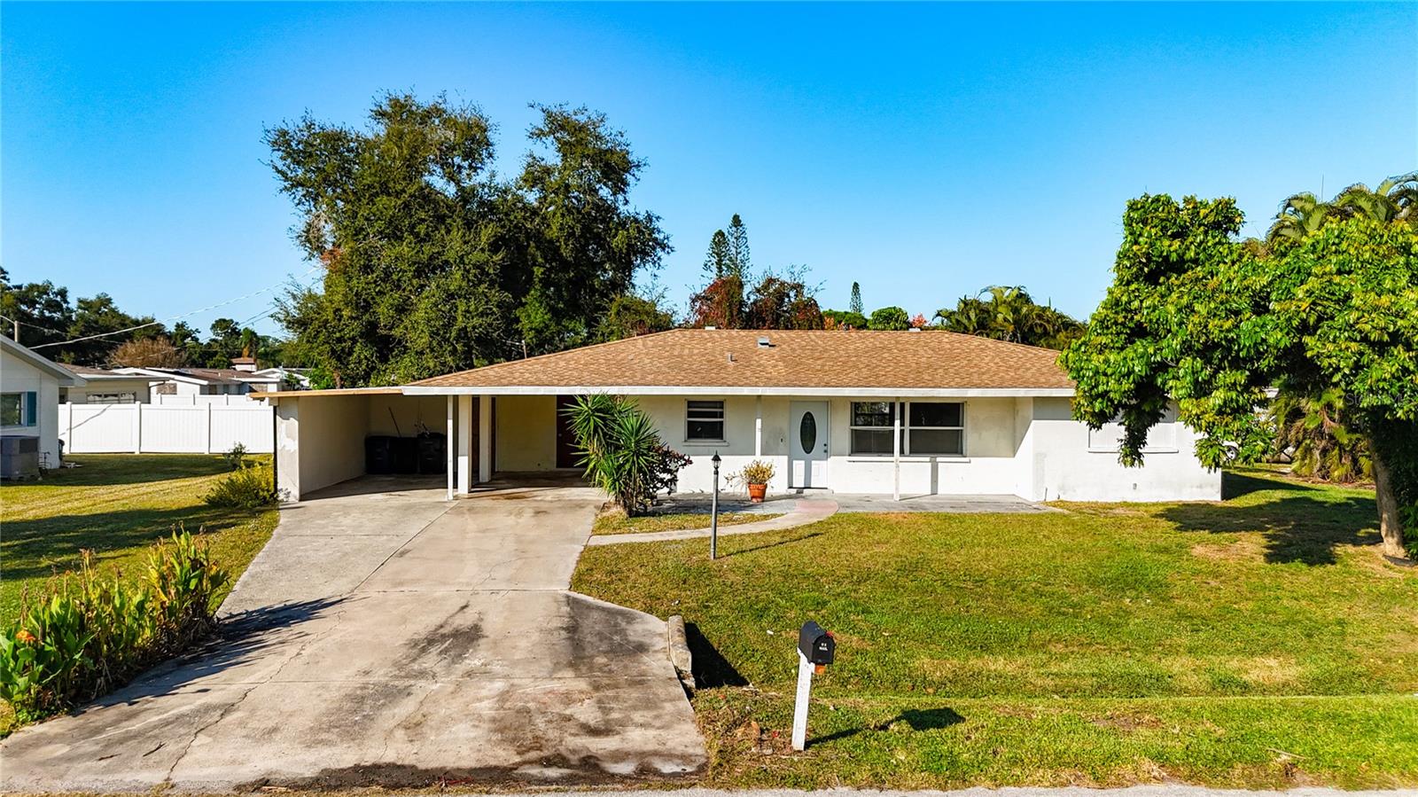 6010 NUTMEG AVE, SARASOTA, FL, 34231