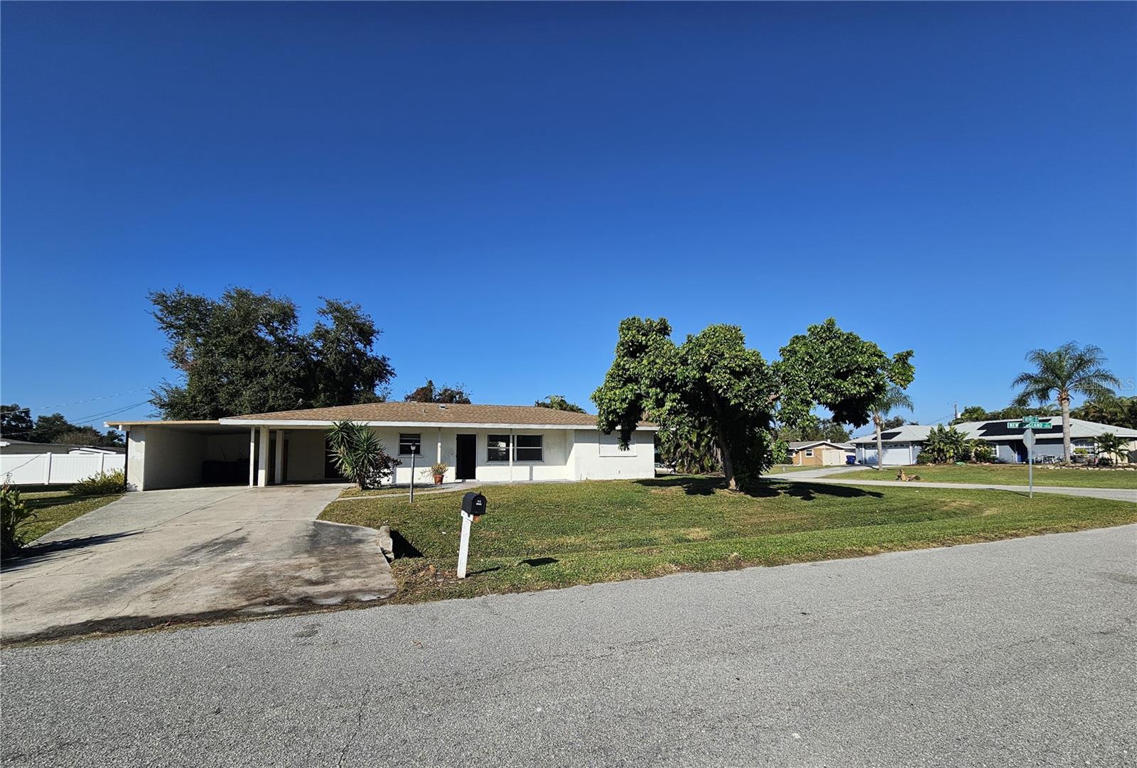 6010 NUTMEG AVE, SARASOTA, FL, 34231