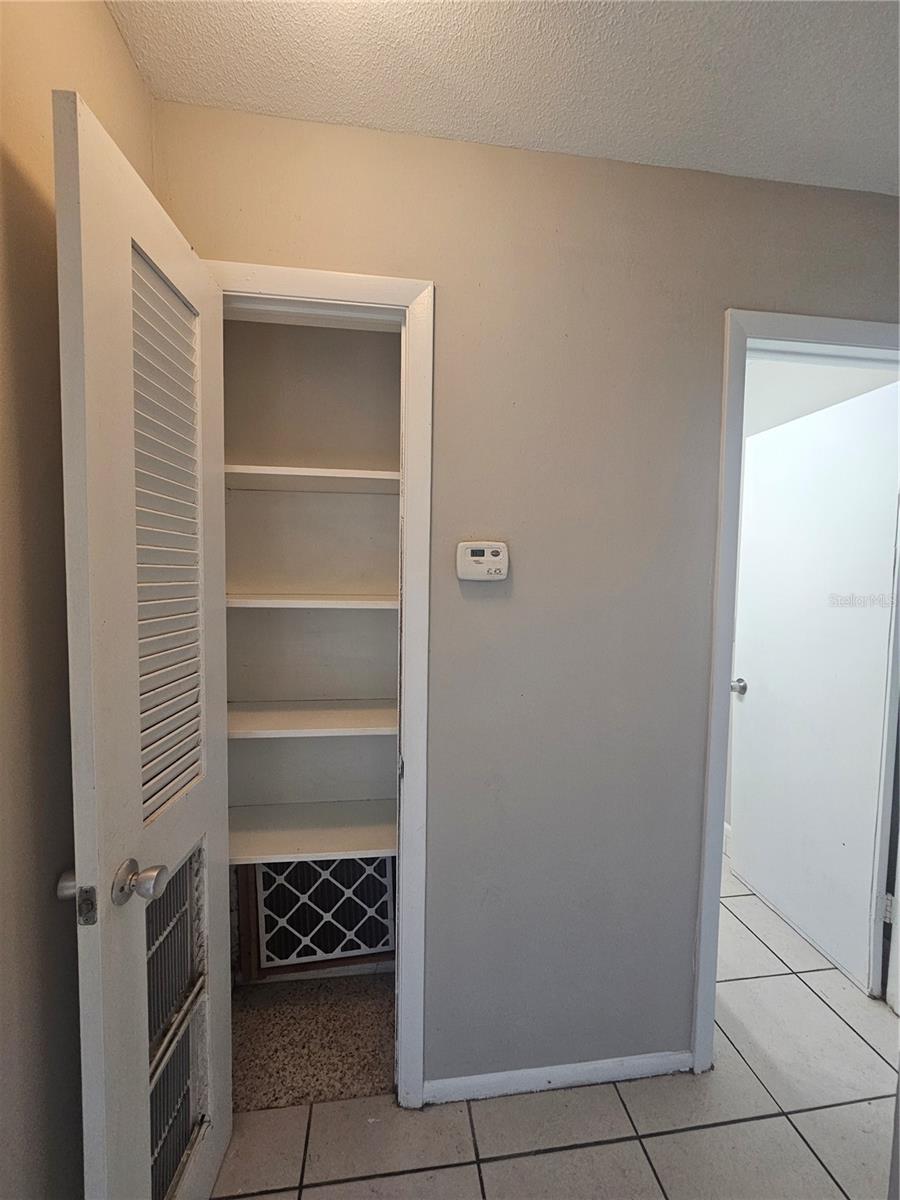 6010 NUTMEG AVE, SARASOTA, FL, 34231