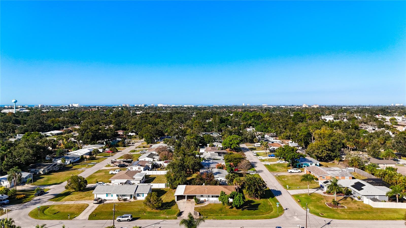 6010 NUTMEG AVE, SARASOTA, FL, 34231