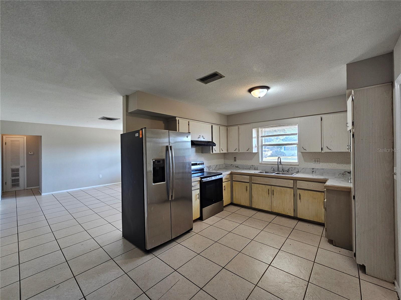 6010 NUTMEG AVE, SARASOTA, FL, 34231