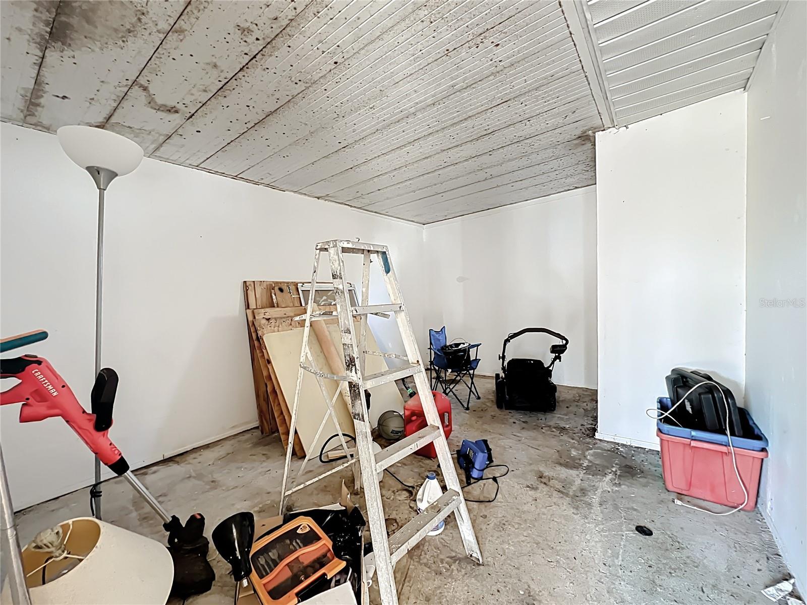 6010 NUTMEG AVE, SARASOTA, FL, 34231