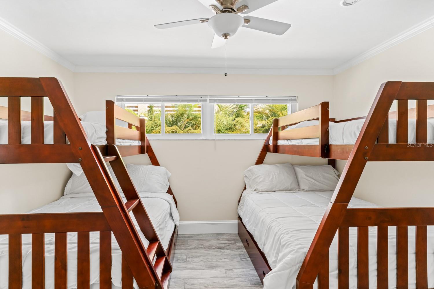 11240 7TH ST E, TREASURE ISLAND, FL, 33706