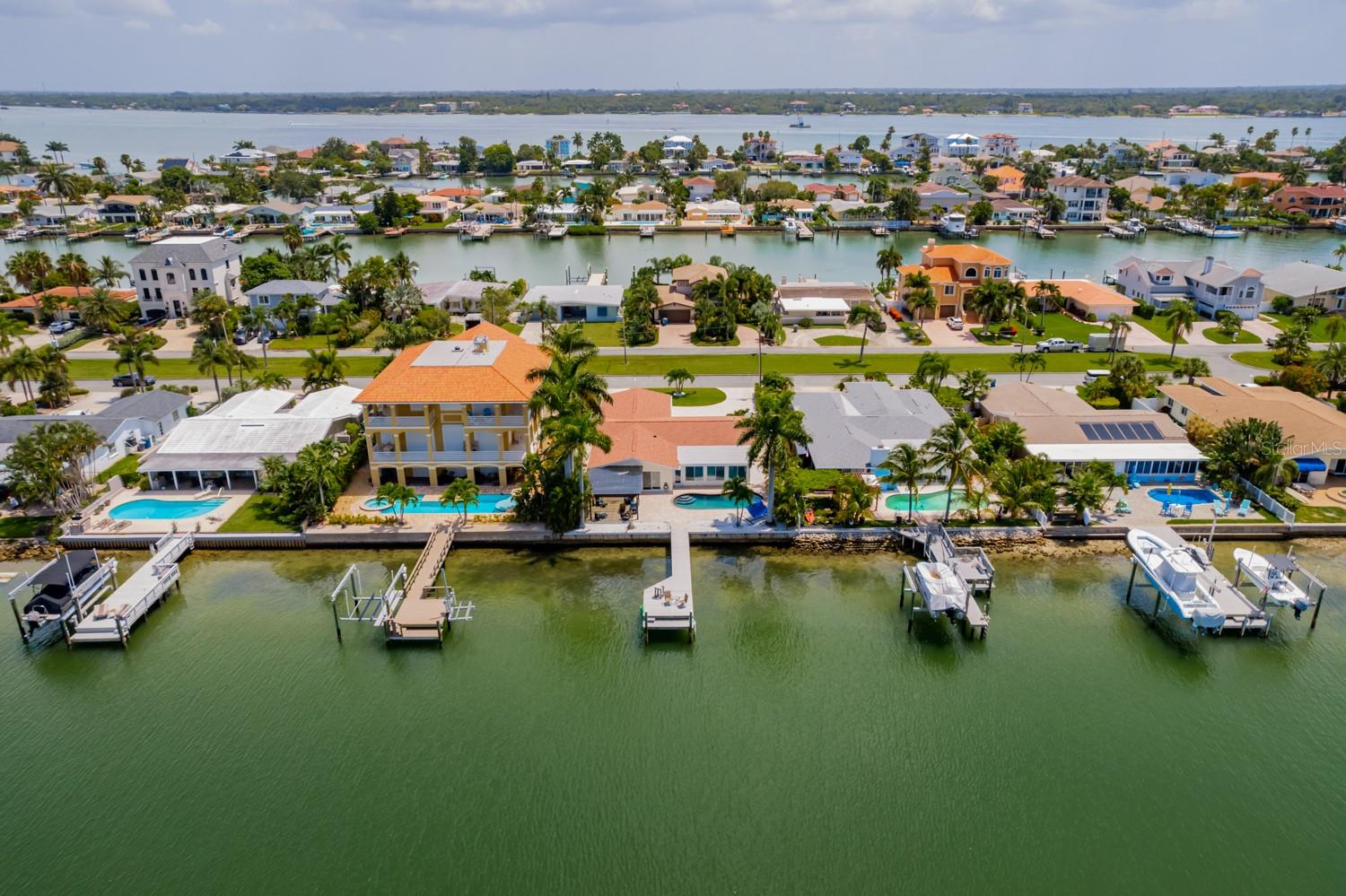 11240 7TH ST E, TREASURE ISLAND, FL, 33706