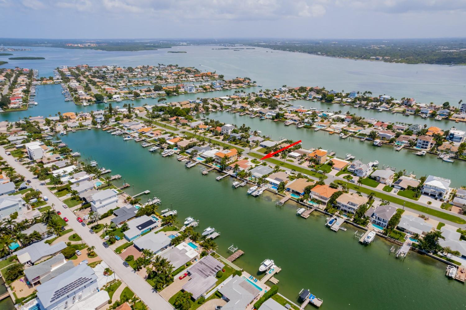 11240 7TH ST E, TREASURE ISLAND, FL, 33706