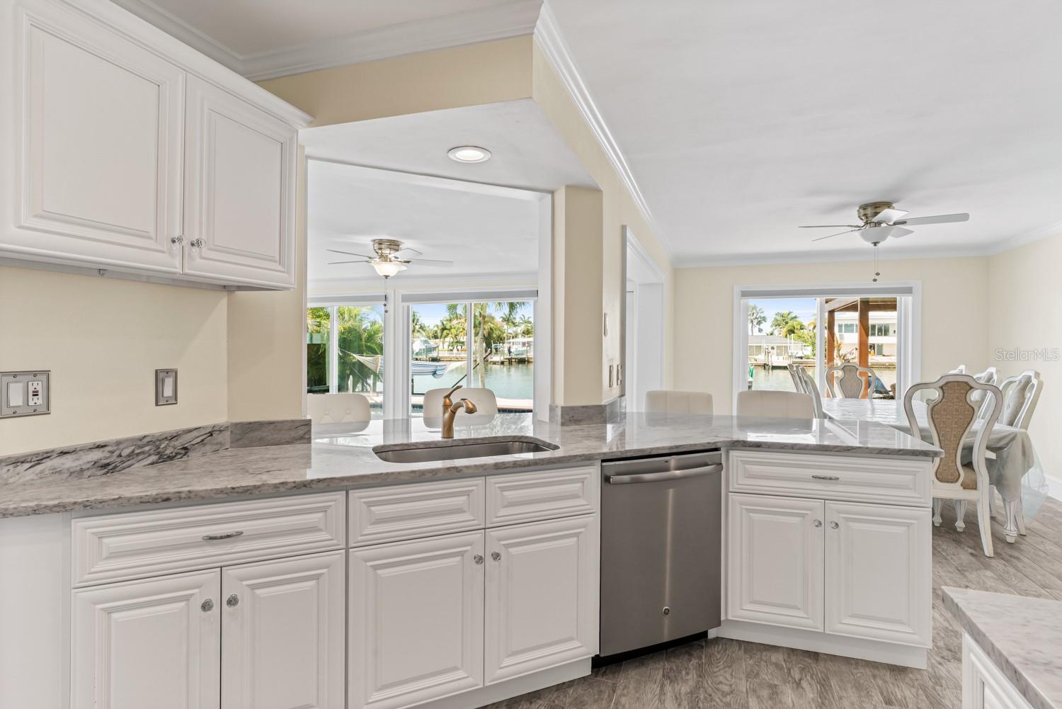 11240 7TH ST E, TREASURE ISLAND, FL, 33706