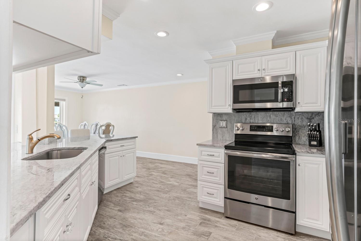 11240 7TH ST E, TREASURE ISLAND, FL, 33706