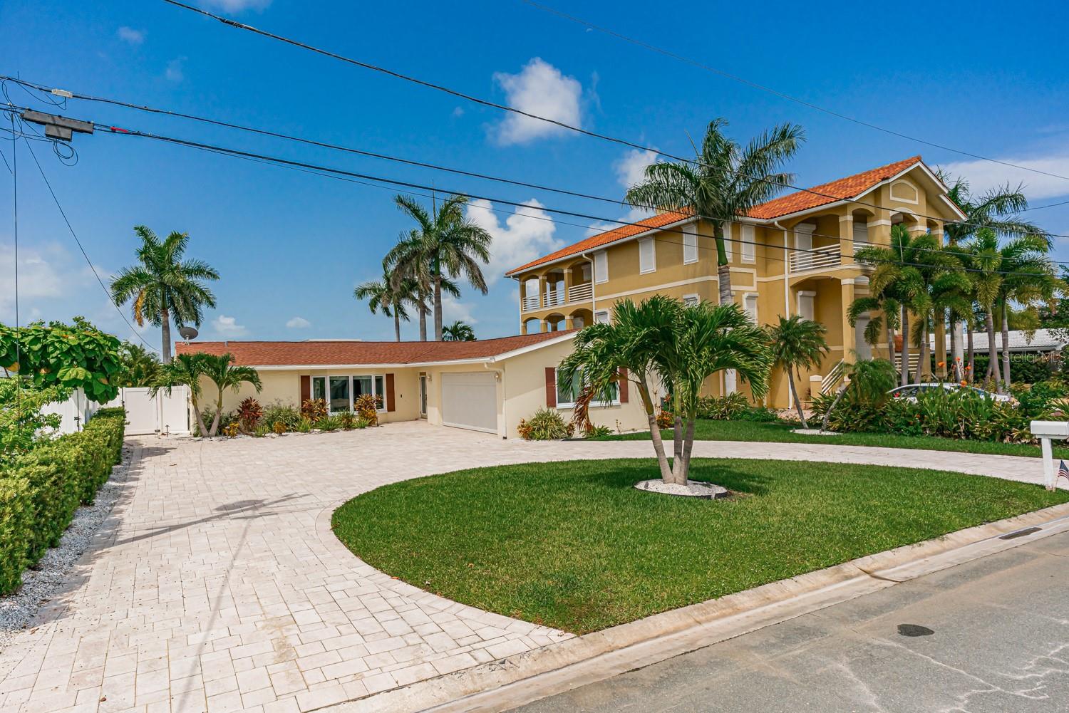 11240 7TH ST E, TREASURE ISLAND, FL, 33706