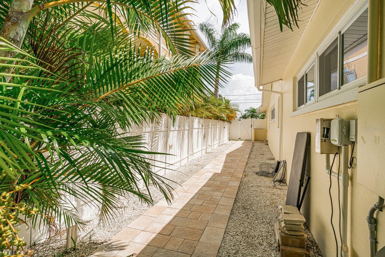 11240 7TH ST E, TREASURE ISLAND, FL, 33706