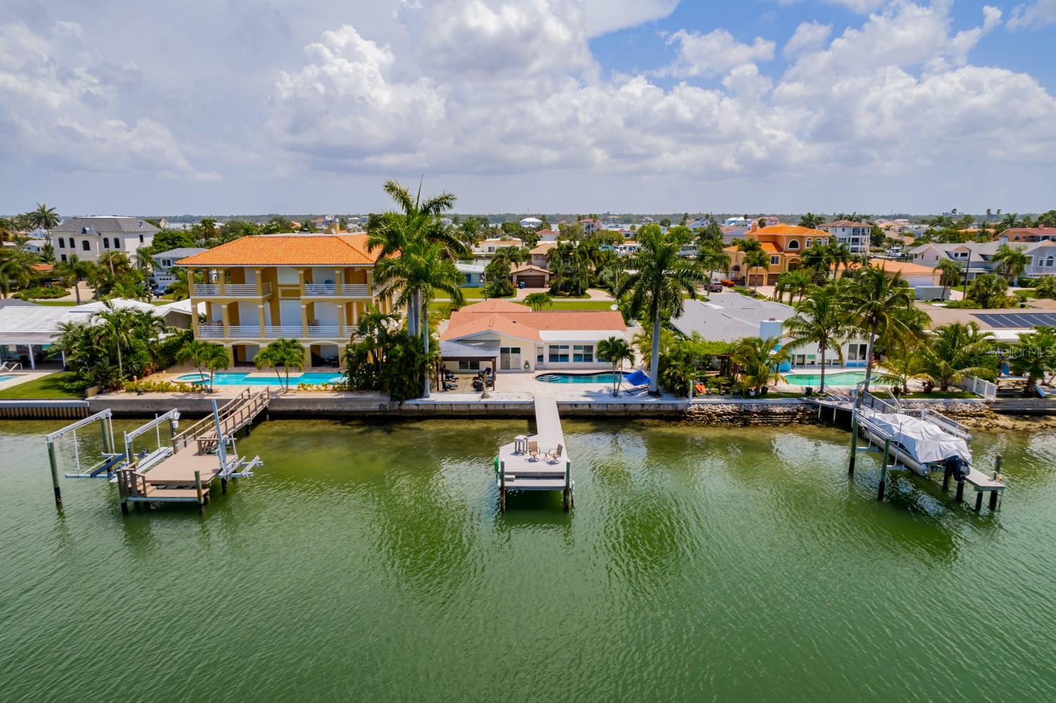 11240 7TH ST E, TREASURE ISLAND, FL, 33706