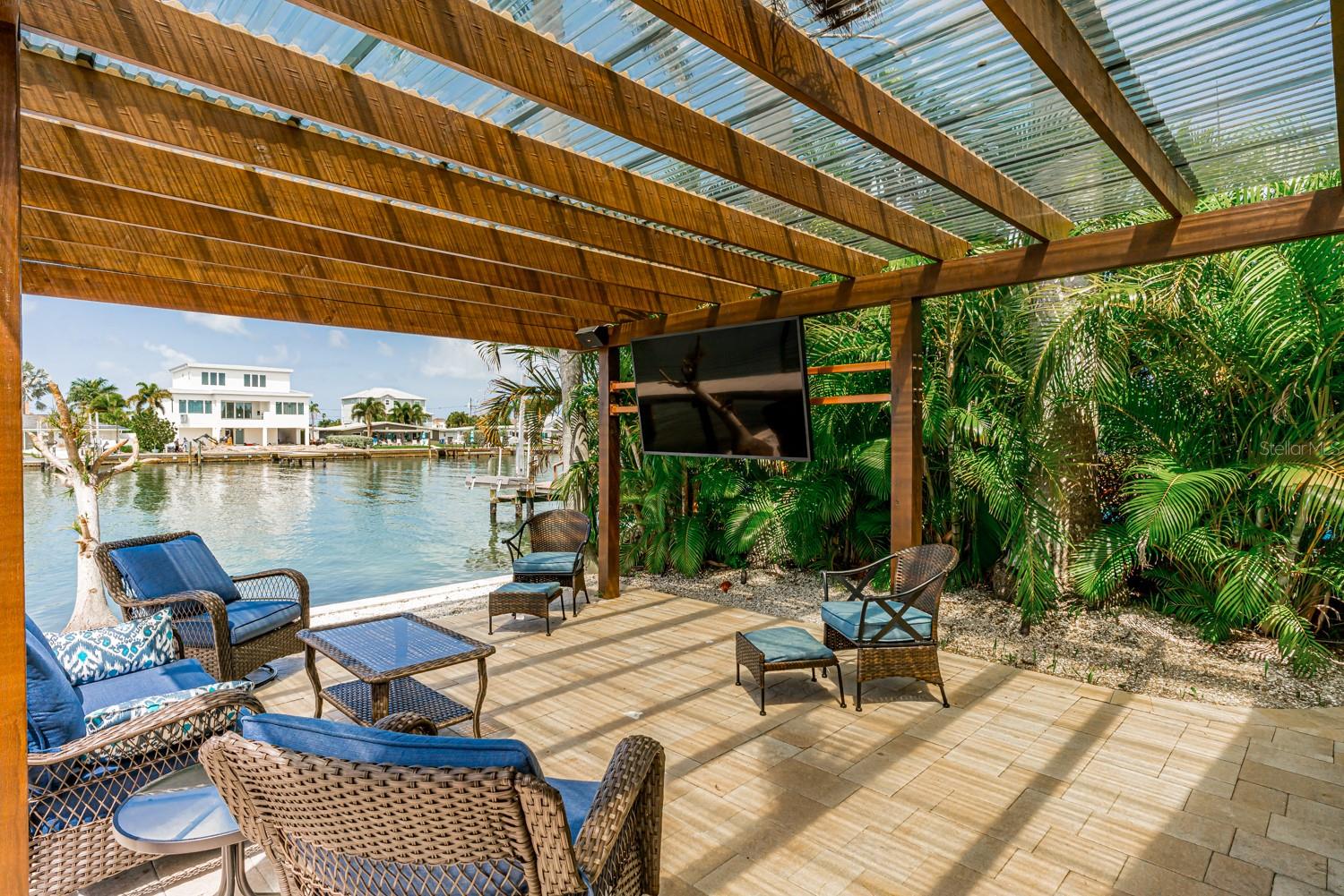 11240 7TH ST E, TREASURE ISLAND, FL, 33706