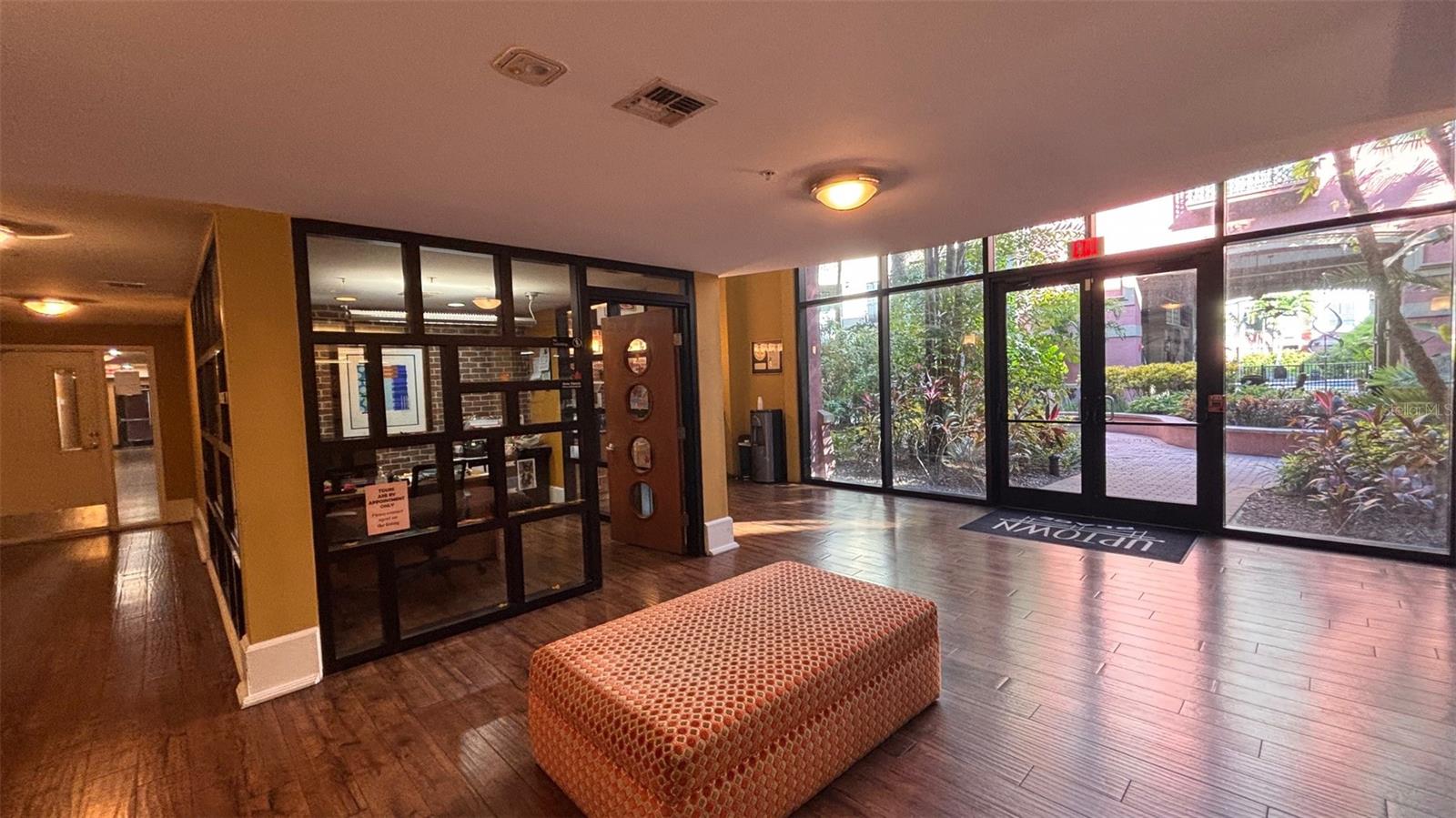 UPTOWN PLACE CONDO, ORLANDO, FL, 32801