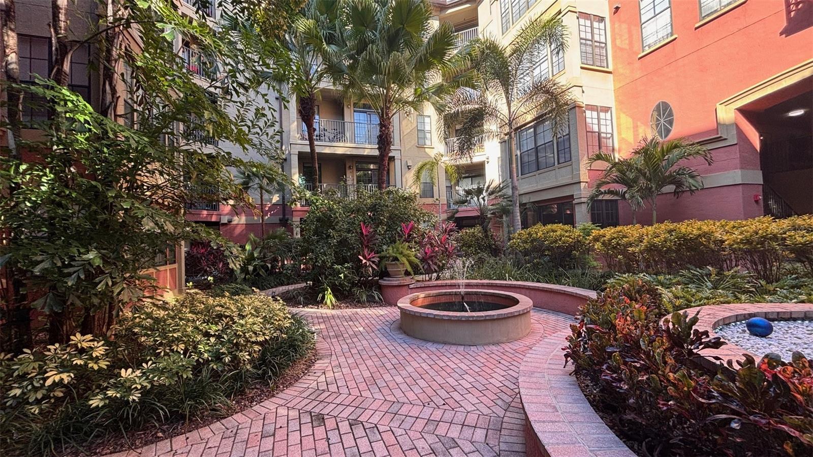 UPTOWN PLACE CONDO, ORLANDO, FL, 32801