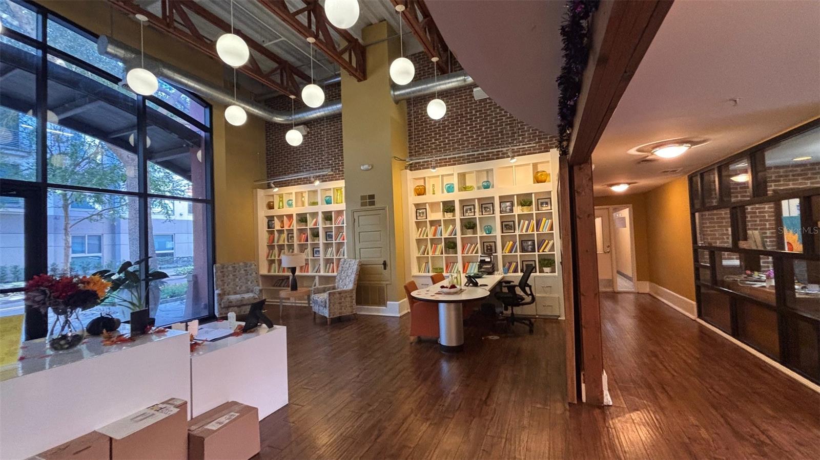 UPTOWN PLACE CONDO, ORLANDO, FL, 32801