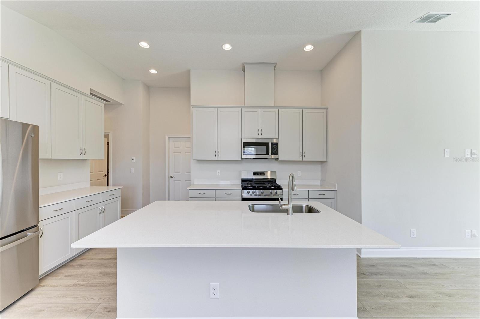 12377 OAK HILL WAY, PARRISH, FL, 34219