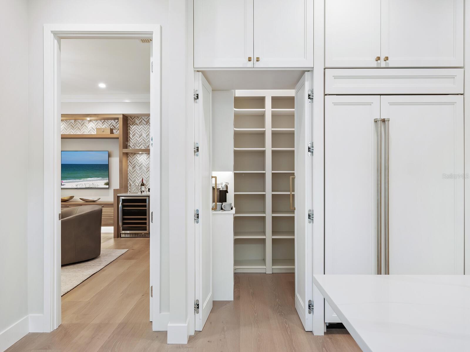 1519 HARBOR DR, SARASOTA, FL, 34239