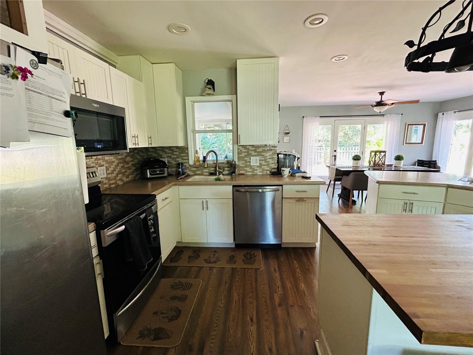 2056 59TH WAY N, CLEARWATER, FL, 33760