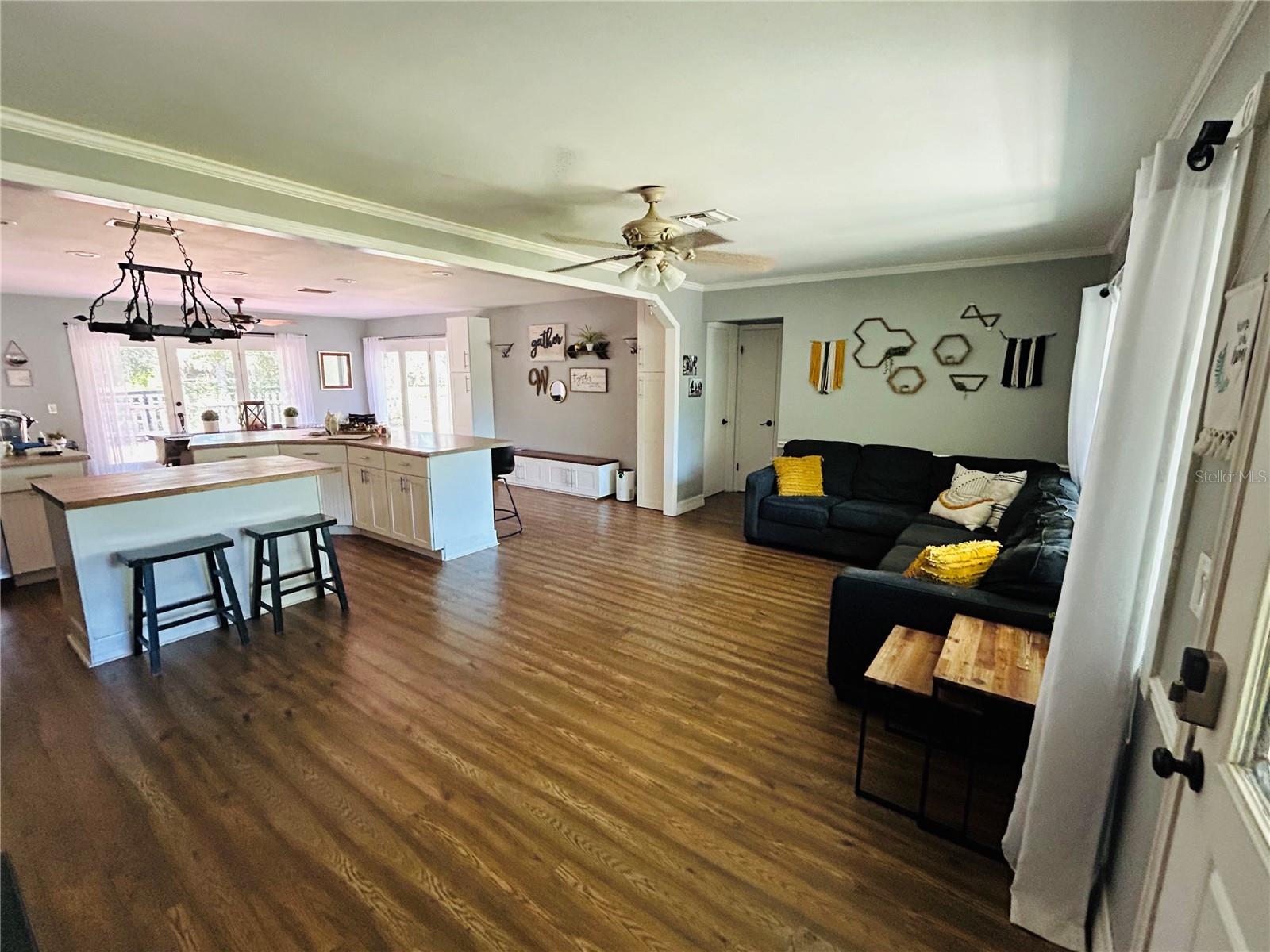 2056 59TH WAY N, CLEARWATER, FL, 33760