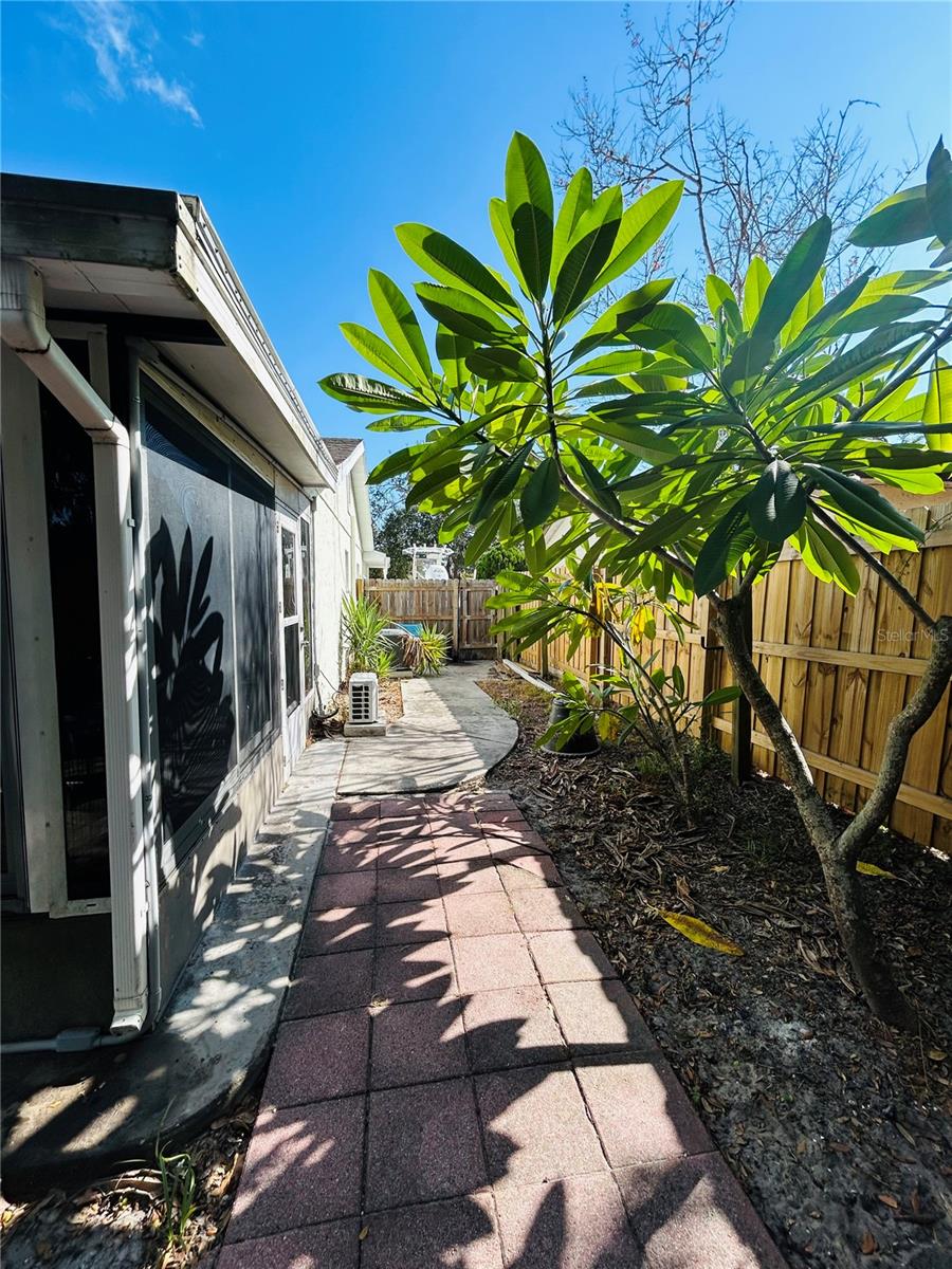 2056 59TH WAY N, CLEARWATER, FL, 33760