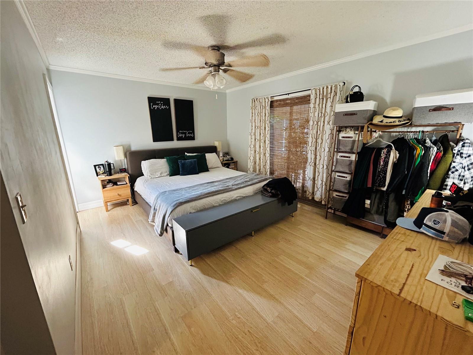 2056 59TH WAY N, CLEARWATER, FL, 33760