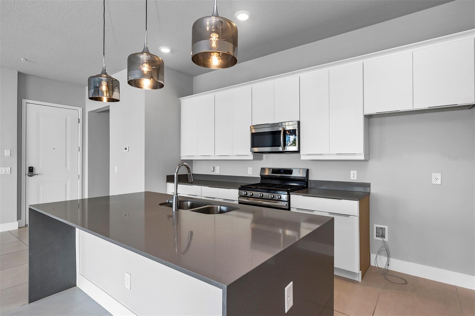 7770 SANDY RIDGE DR #129, REUNION, FL, 34747