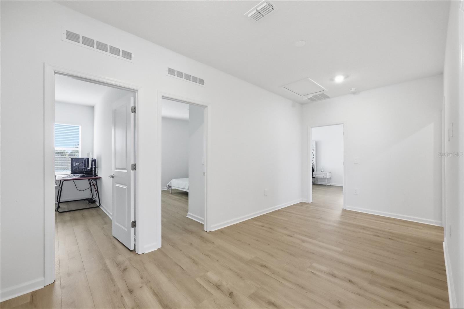 694 PERONI AVE, DEBARY, FL, 32713