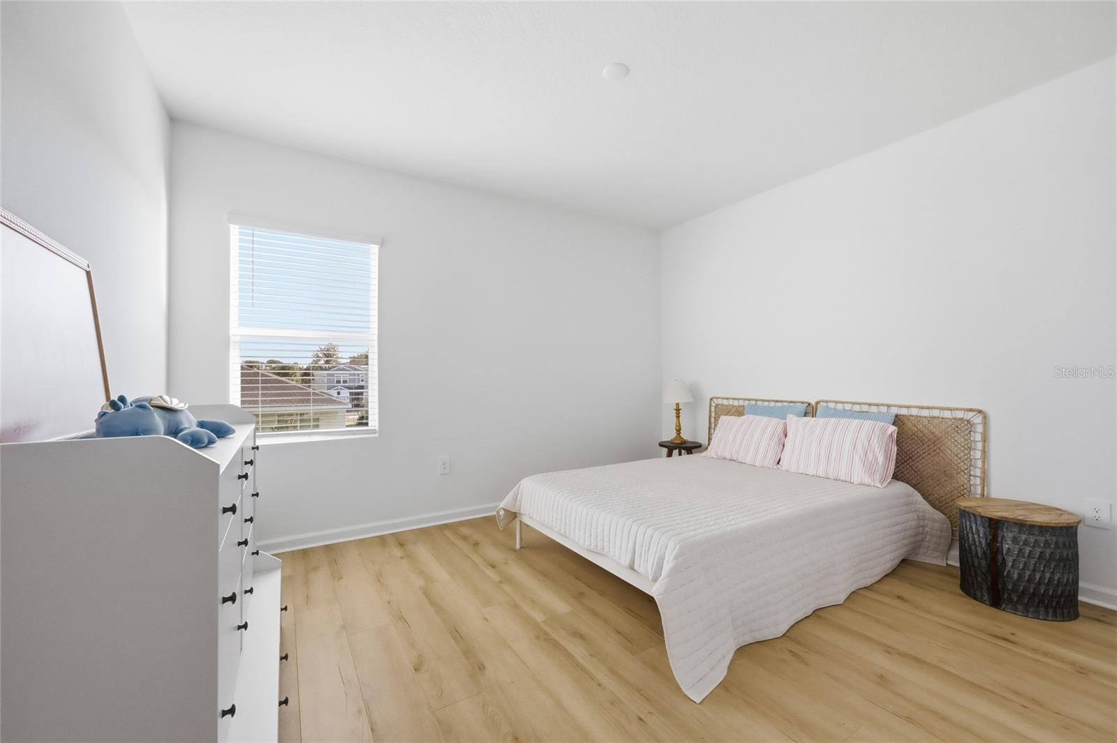 694 PERONI AVE, DEBARY, FL, 32713