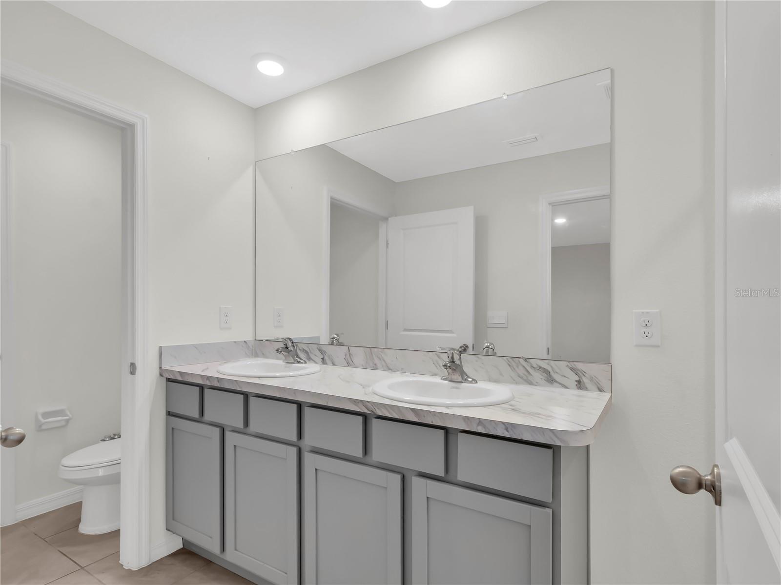 16645 MOSAIC OAR DR, WIMAUMA, FL, 33598