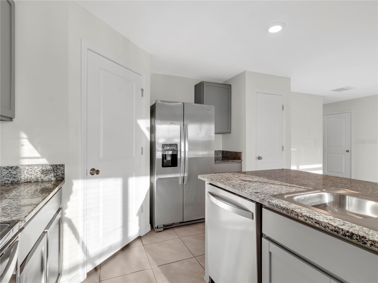 16645 MOSAIC OAR DR, WIMAUMA, FL, 33598