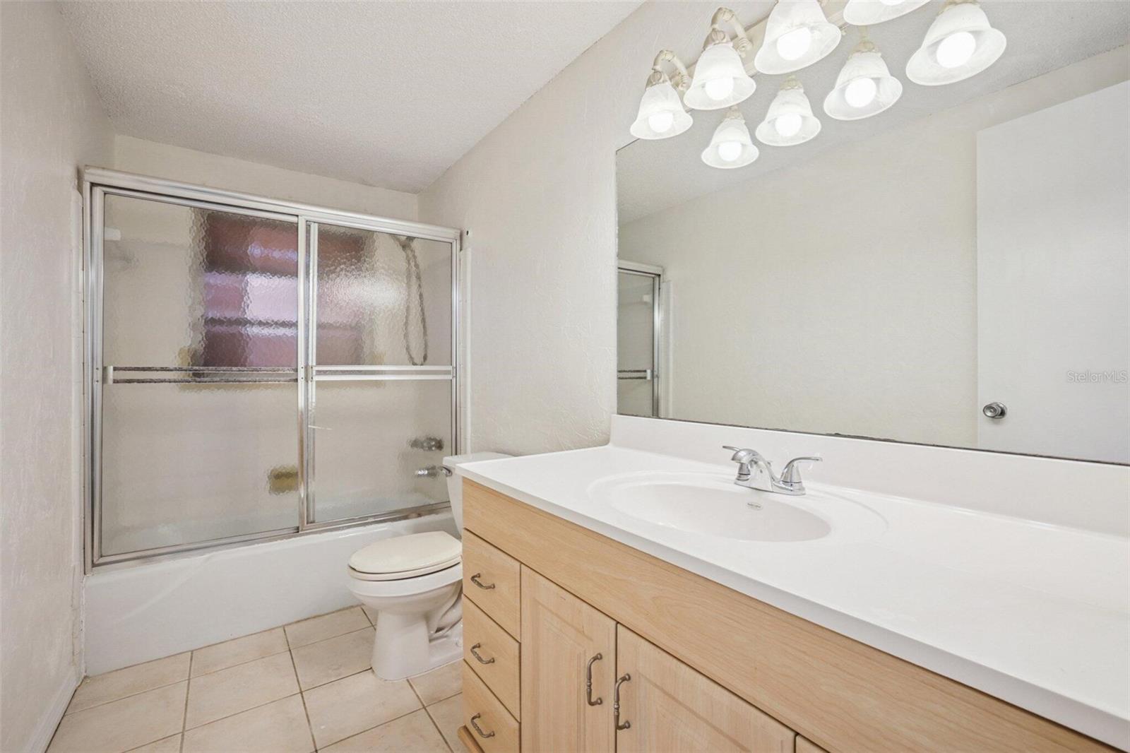 20168 EDGEWATER DR, PORT CHARLOTTE, FL, 33952