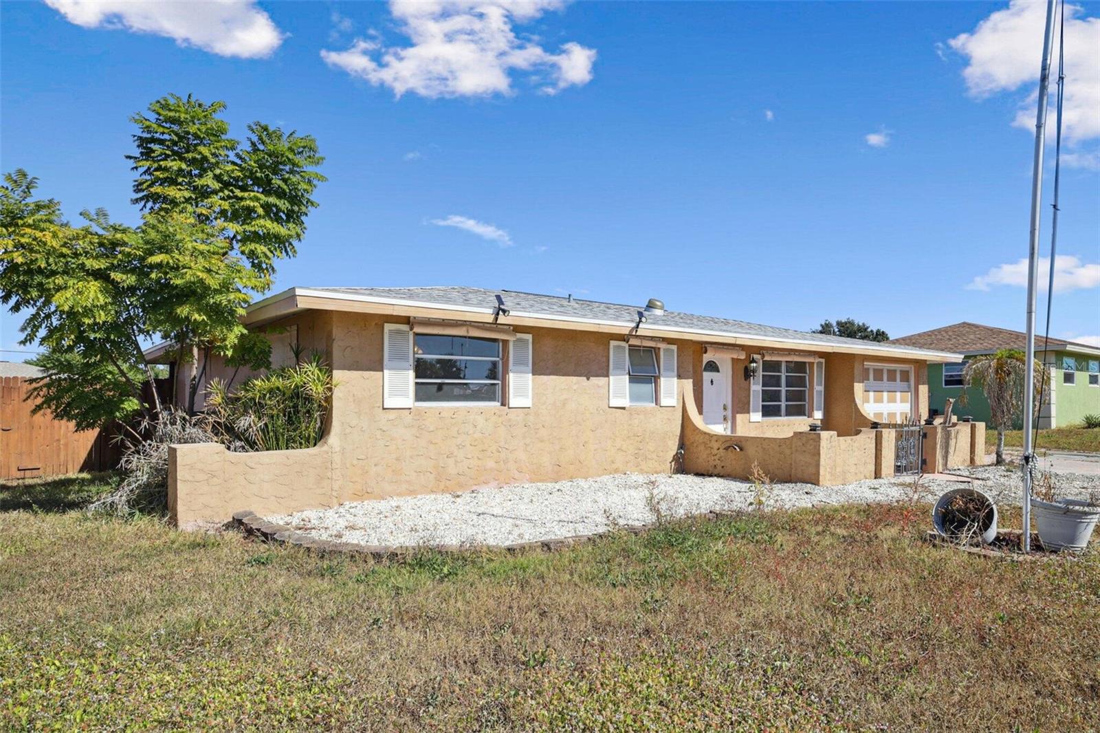 20168 EDGEWATER DR, PORT CHARLOTTE, FL, 33952