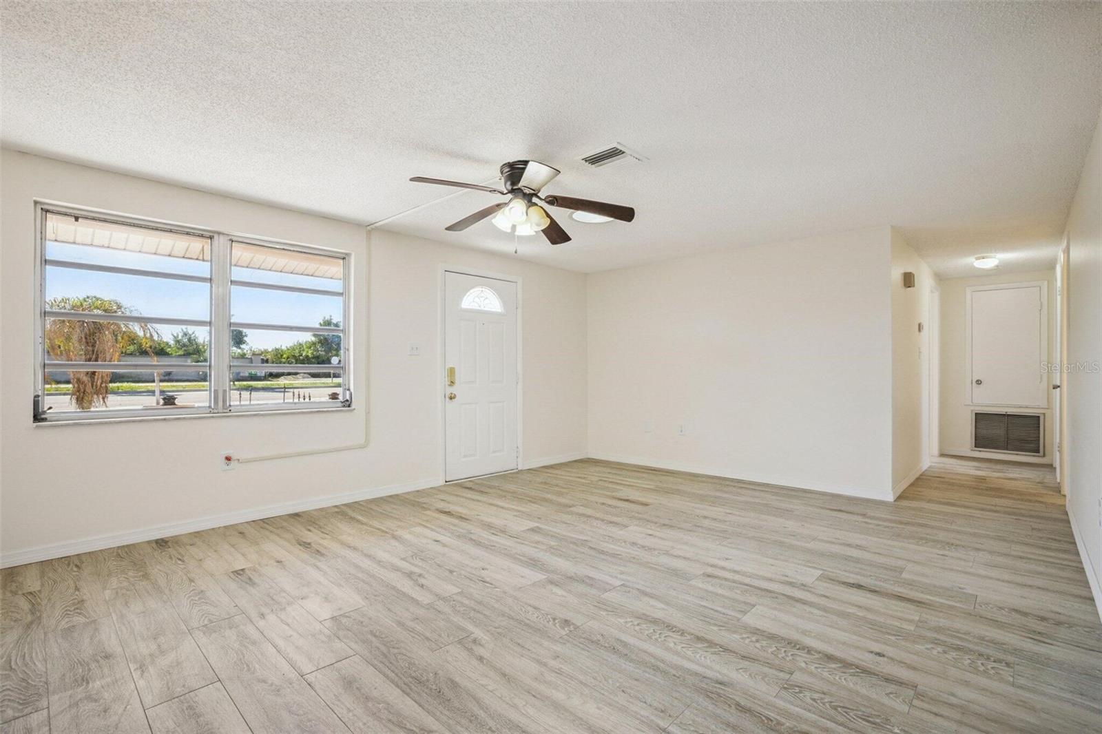 20168 EDGEWATER DR, PORT CHARLOTTE, FL, 33952