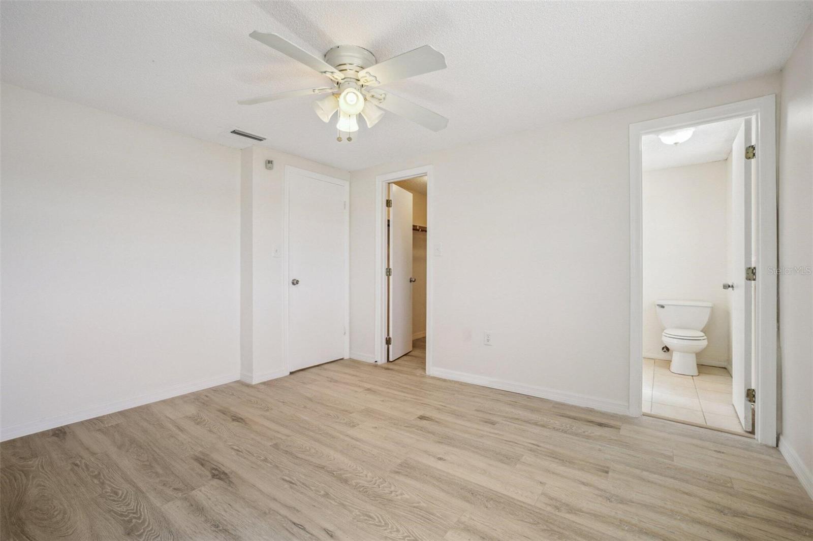 20168 EDGEWATER DR, PORT CHARLOTTE, FL, 33952