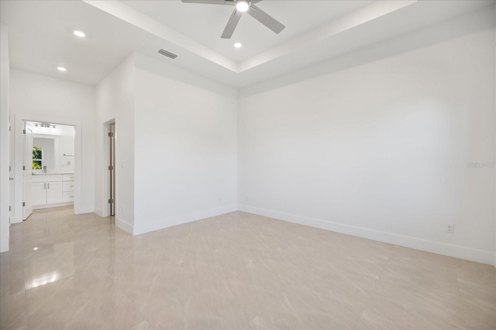 482 SUNSET RD N, ROTONDA WEST, FL, 33947