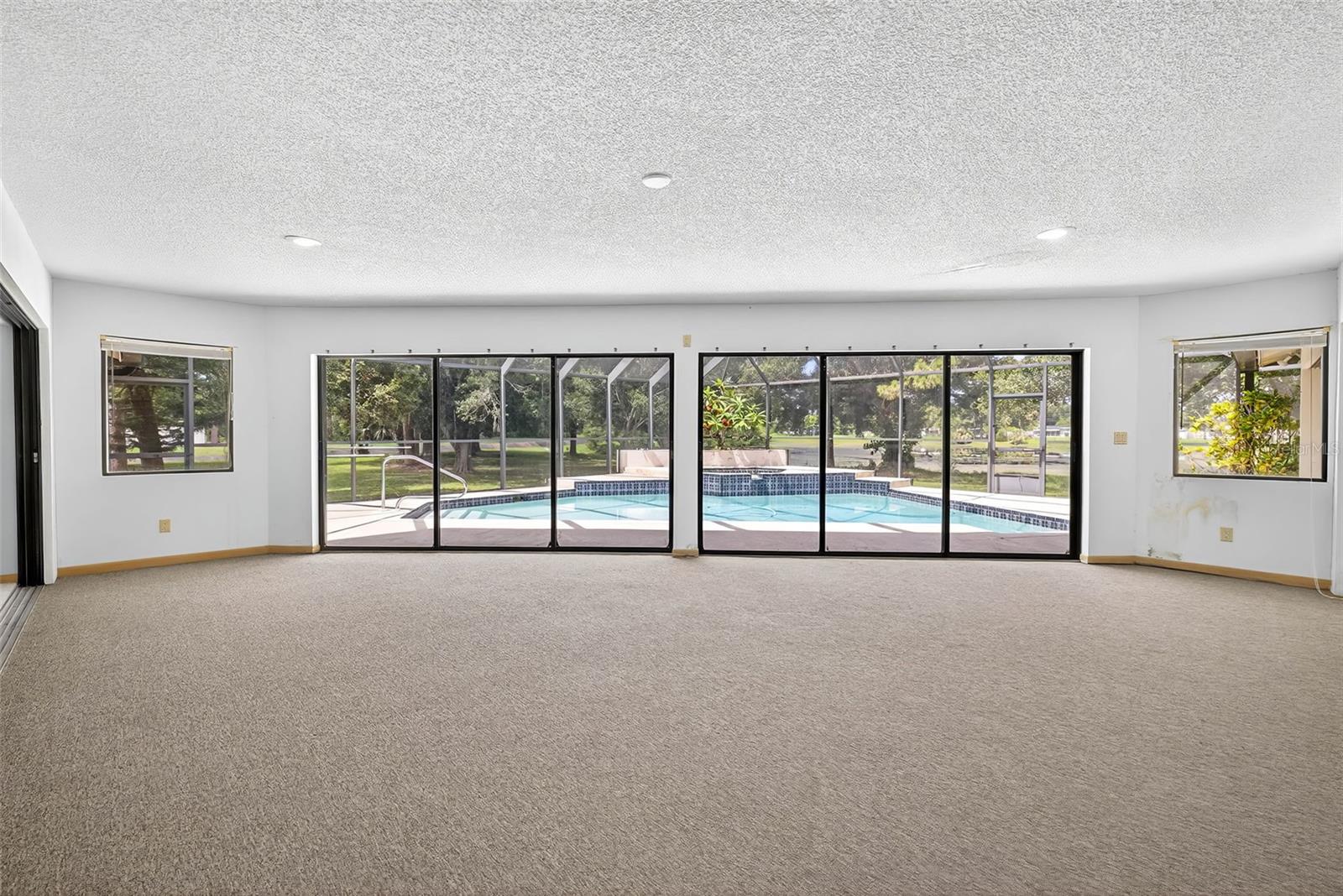 6320 66TH AVE N, PINELLAS PARK, FL, 33781